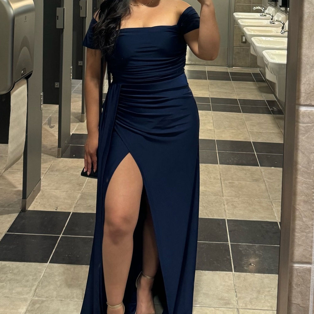 Formal navy blue dress 💙